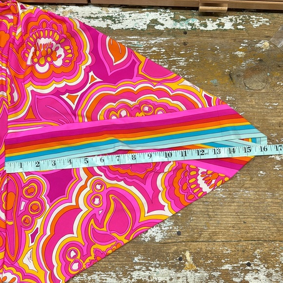 Trina Turk 25th Anniversary Bathing Suit Cover Up. Medium - Picture 8 of 14